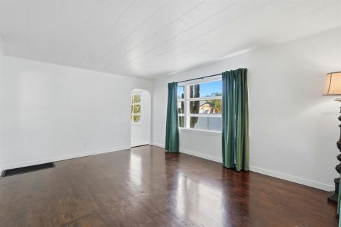 Villa ou maison à vendre à Ormond Beach, Floride: 2 chambres, 140.1 m2 № 2148572 - photo 4