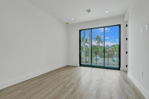 Propiedad comercial en venta en Fort Lauderdale, Florida, 413.97 m2 № 2323746 - foto 28