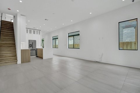 Propiedad comercial en venta en Fort Lauderdale, Florida, 413.97 m2 № 2323746 - foto 19