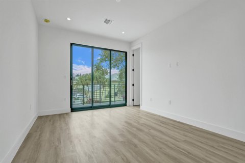 Propiedad comercial en venta en Fort Lauderdale, Florida, 413.97 m2 № 2323746 - foto 25
