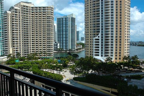 Condo in Miami, Florida, 1 bedroom  № 1888954 - photo 8
