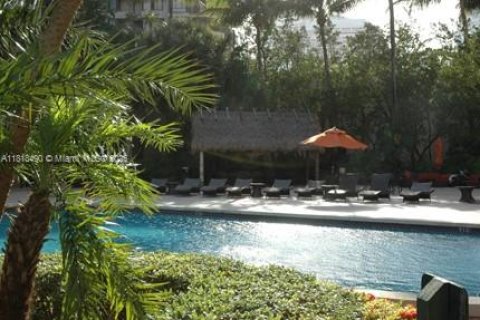 Condo in Miami, Florida, 1 bedroom  № 1888954 - photo 24