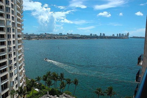 Condo in Miami, Florida, 1 bedroom  № 1888954 - photo 4