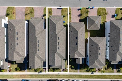 House in Winter Garden, Florida 4 bedrooms, 258.36 sq.m. № 1512196 - photo 4