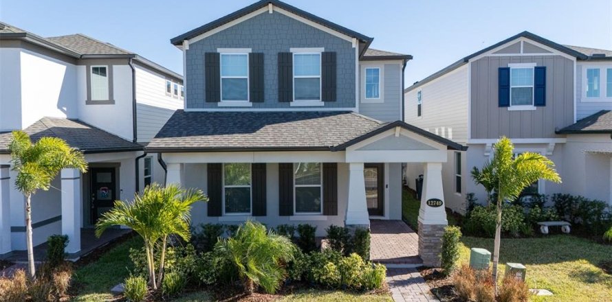 House in Winter Garden, Florida 4 bedrooms, 258.36 sq.m. № 1512196