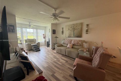 Condo in Sunrise, Florida, 1 bedroom  № 2054169 - photo 14