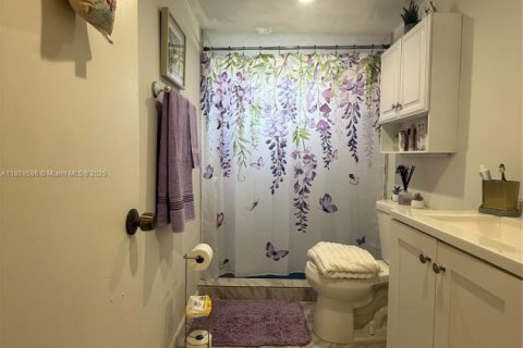 Condo in Sunrise, Florida, 1 bedroom  № 2054169 - photo 25