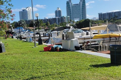 Купить кондоминиум в Халландейл-Бич, Флорида 2 спальни, 130.06м2, № 1997875 - фото 12