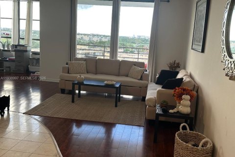 Купить кондоминиум в Халландейл-Бич, Флорида 2 спальни, 130.06м2, № 1997875 - фото 21