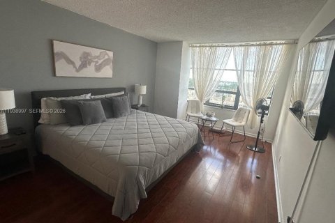 Купить кондоминиум в Халландейл-Бич, Флорида 2 спальни, 130.06м2, № 1997875 - фото 27
