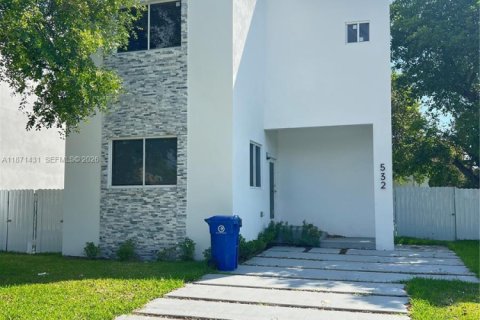 Casa en Fort Lauderdale, Florida 3 dormitorios, 153.29 m2 № 2057828