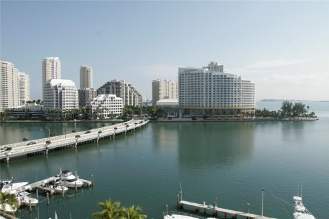 Copropriété à vendre à Miami, Floride: 3 chambres, 91.97 m2 № 1957787 - photo 2