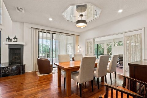 House in Wesley Chapel, Florida 4 bedrooms, 297.29 sq.m. № 2215587 - photo 13