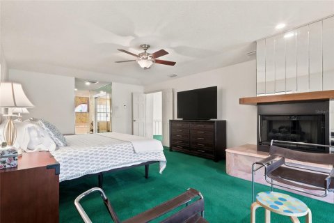 House in Wesley Chapel, Florida 4 bedrooms, 297.29 sq.m. № 2215587 - photo 30