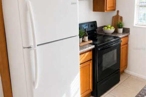 Copropriété à louer à Mount Dora, Floride: 2 chambres, 83.61 m2 № 2329791 - photo 6