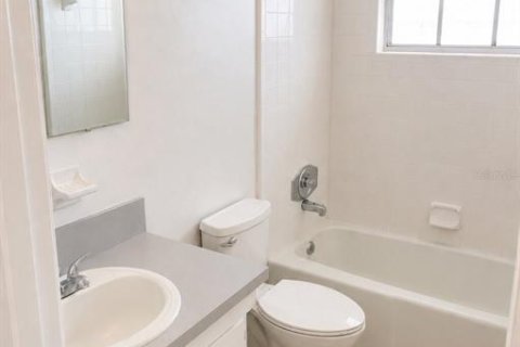 Copropriété à louer à Mount Dora, Floride: 2 chambres, 83.61 m2 № 2329791 - photo 11