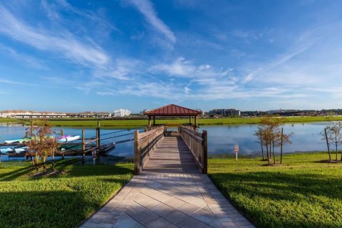 Touwnhouse à vendre à Kissimmee, Floride: 4 chambres, 177.81 m2 № 2416335 - photo 5