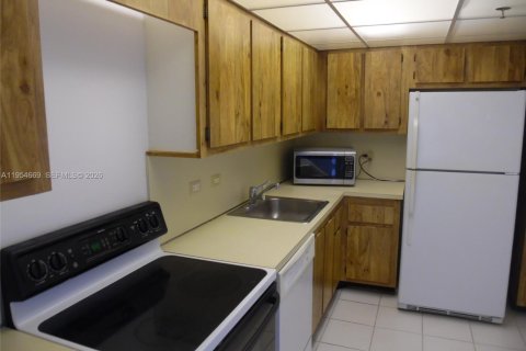 Condominio en alquiler en Aventura, Florida, 2 dormitorios, 107.58 m2 № 2011758 - foto 21