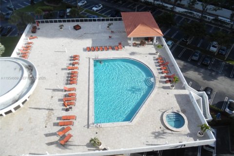 Condominio en alquiler en Aventura, Florida, 2 dormitorios, 107.58 m2 № 2011758 - foto 24