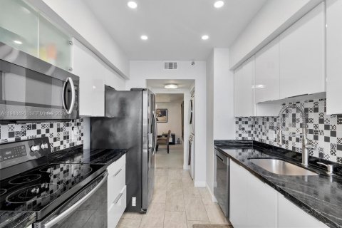 Купить кондоминиум в Авентура, Флорида 2 спальни, 136.57м2, № 2051890 - фото 19