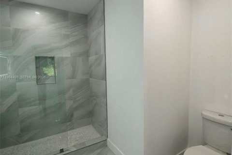 Villa ou maison à louer à Miami Gardens, Floride: 3 chambres, 167.22 m2 № 2010967 - photo 8