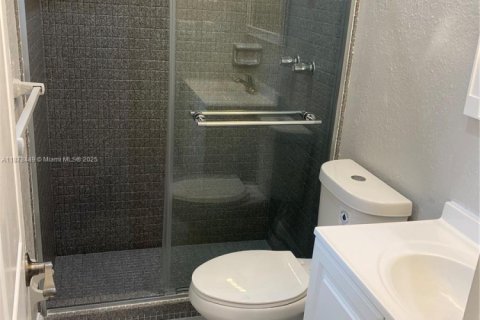 Casa en alquiler en Deerfield Beach, Florida, 2 dormitorios, 97.55 m2 № 1925243 - foto 2