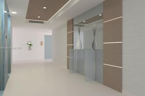 Condo in Miami Beach, Florida, 1 bedroom № 1957571 - photo 24