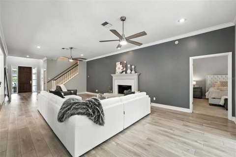House in Orlando, Florida 3 bedrooms, 288.93 sq.m. № 1805073 - photo 12