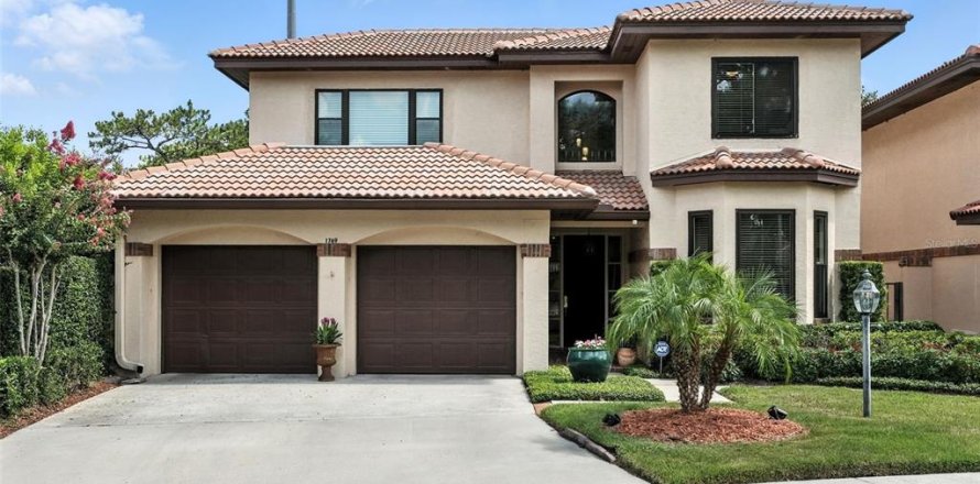 House in Orlando, Florida 3 bedrooms, 288.93 sq.m. № 1805073