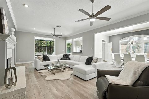 House in Orlando, Florida 3 bedrooms, 288.93 sq.m. № 1805073 - photo 14