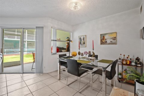 Condo in Homestead, Florida, 2 bedrooms  № 1814846 - photo 7