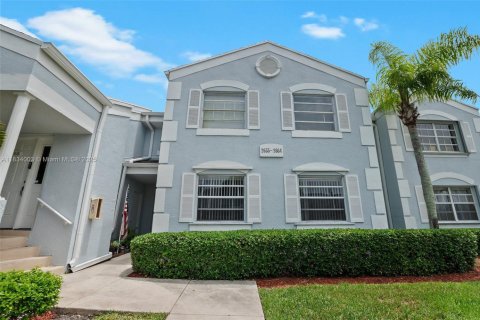 Condo in Homestead, Florida, 2 bedrooms  № 1814846 - photo 1