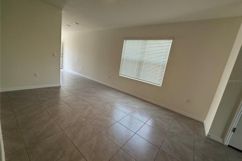 Casa en alquiler en Plant City, Florida, 3 dormitorios, 145.48 m2 № 1644176 - foto 10