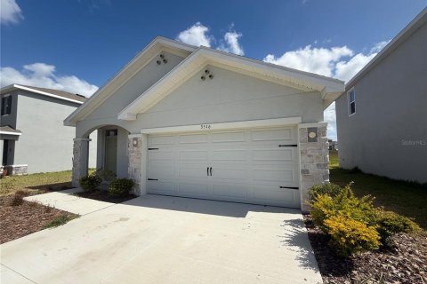 Casa en alquiler en Plant City, Florida, 3 dormitorios, 145.48 m2 № 1644176 - foto 2