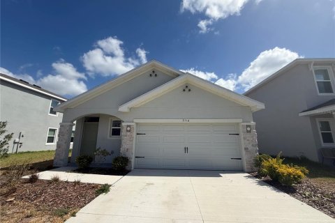 Casa en alquiler en Plant City, Florida, 3 dormitorios, 145.48 m2 № 1644176 - foto 1