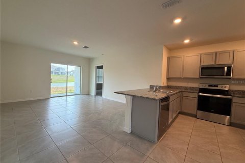 Casa en alquiler en Plant City, Florida, 3 dormitorios, 145.48 m2 № 1644176 - foto 13