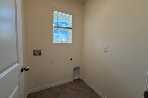 Casa en alquiler en Plant City, Florida, 3 dormitorios, 145.48 m2 № 1644176 - foto 6