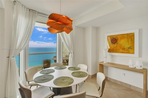 Condo in Sunny Isles Beach, Florida, 3 bedrooms  № 1601232 - photo 23