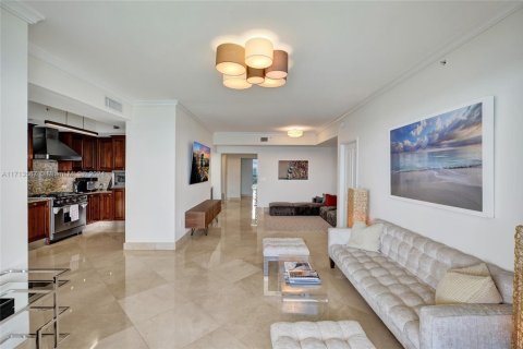 Condo in Sunny Isles Beach, Florida, 3 bedrooms  № 1601232 - photo 27