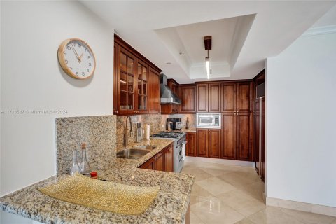 Condo in Sunny Isles Beach, Florida, 3 bedrooms  № 1601232 - photo 20