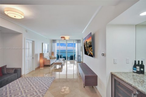 Condo in Sunny Isles Beach, Florida, 3 bedrooms  № 1601232 - photo 7