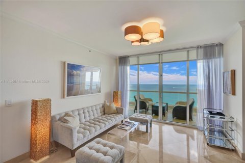 Condo in Sunny Isles Beach, Florida, 3 bedrooms  № 1601232 - photo 12