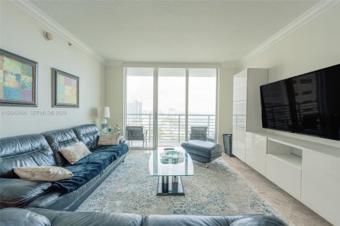 Copropriété à louer à Miami, Floride: 2 chambres, 108.6 m2 № 2145832 - photo 18