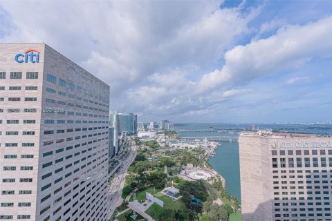 Copropriété à louer à Miami, Floride: 2 chambres, 108.6 m2 № 2145832 - photo 4