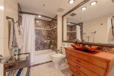 Copropriété à louer à Miami, Floride: 2 chambres, 108.6 m2 № 2145832 - photo 11