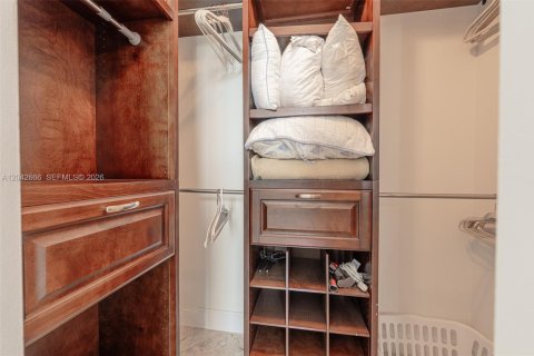 Copropriété à louer à Miami, Floride: 2 chambres, 108.6 m2 № 2145832 - photo 23