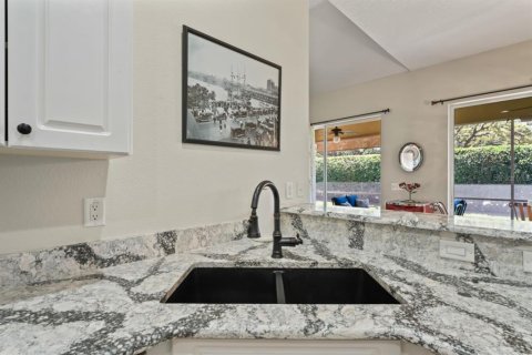 Casa en venta en Weeki Wachee, Florida, 3 dormitorios, 178.84 m2 № 1642591 - foto 17