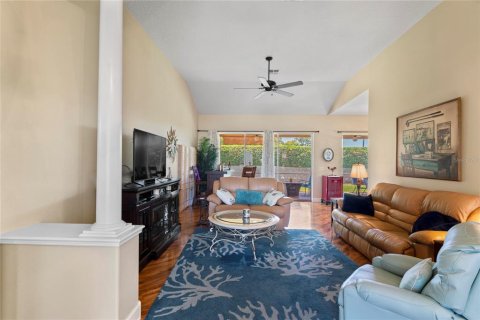 Casa en venta en Weeki Wachee, Florida, 3 dormitorios, 178.84 m2 № 1642591 - foto 10
