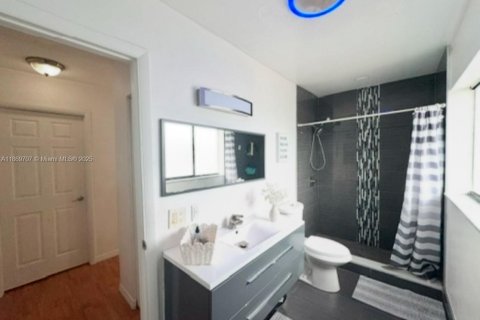 Купить таунхаус в Майами-Гарденс, Флорида 4 спальни, 143.35м2, № 1922768 - фото 19