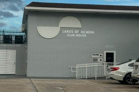 Купить таунхаус в Майами-Гарденс, Флорида 4 спальни, 143.35м2, № 1922768 - фото 27